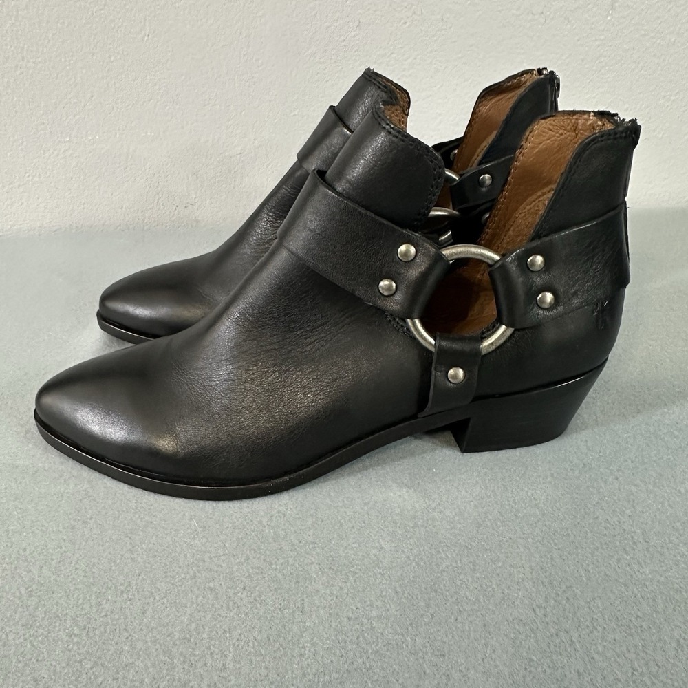 Frye Ray Harness Ankle Booties Boots Black Leather Back Zip Western Women's 9 - Picture 2 of 12